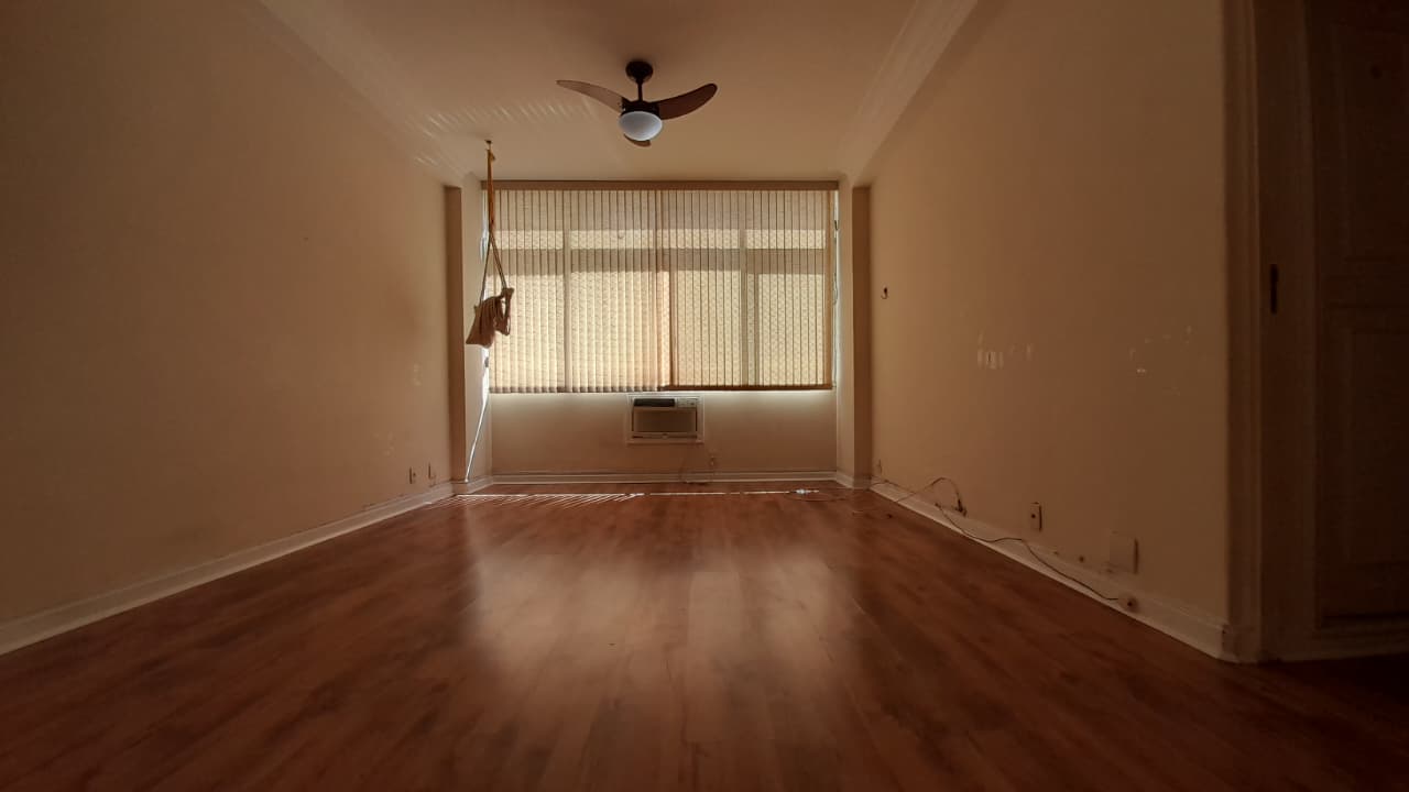 Apartamento à venda Constante Ramos 3 quartos com vaga 